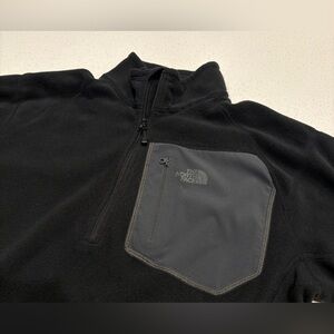 Men’s M - North Face Quarter Zip Fleece Pullover